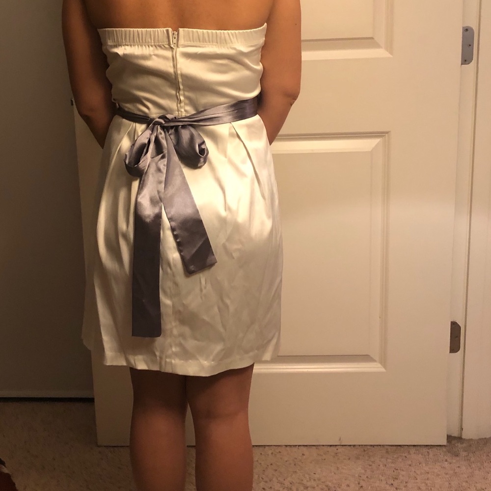 Dress - Picture 3 of 4